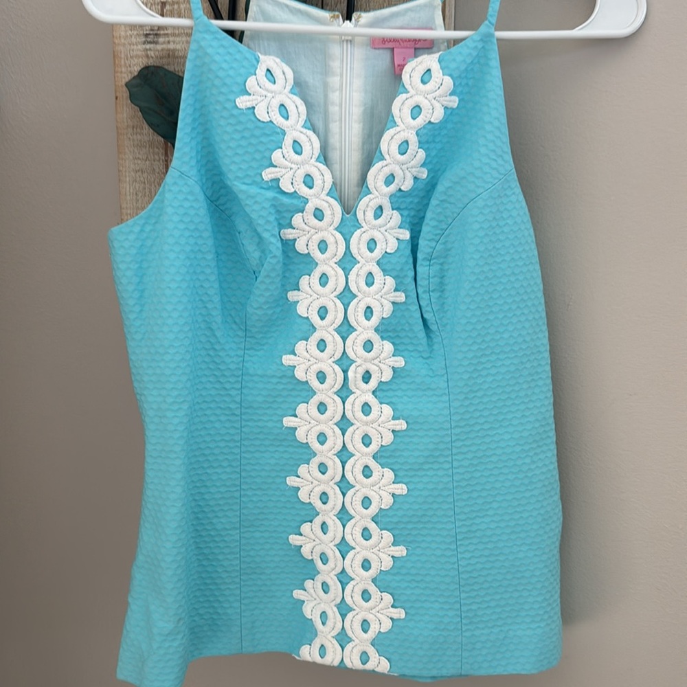 Lilly Pulitzer Bailey Silk Elegant Blue Sleeveless Top with Lace Detail size 2 - Picture 3 of 8